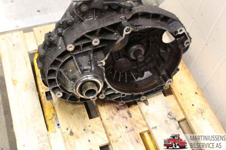 Girkasse manuell 6-trinn til VW Transporter / Caravelle 2003-2009 (Fase 1) (T5) (T5) (VOLKSWAGEN|KLF|)