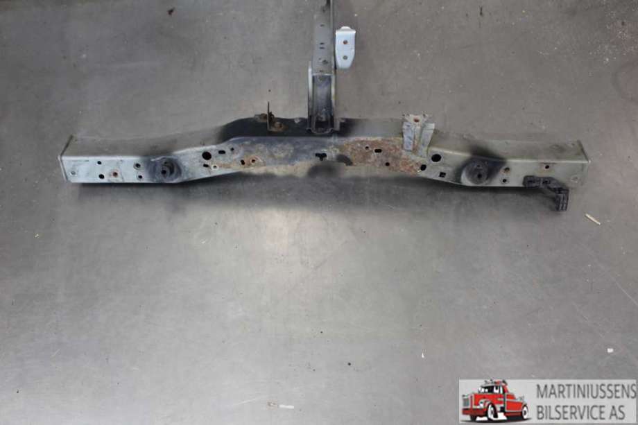 Frontplate øvre til Toyota Avensis 2009-2015 (Type III, Fase 1)  (TOYOTA|)