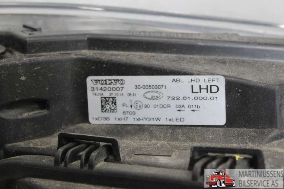 Frontlykt venstre halogen til Volvo V40 2012-2019  (VOLVO||722.61.000.01)