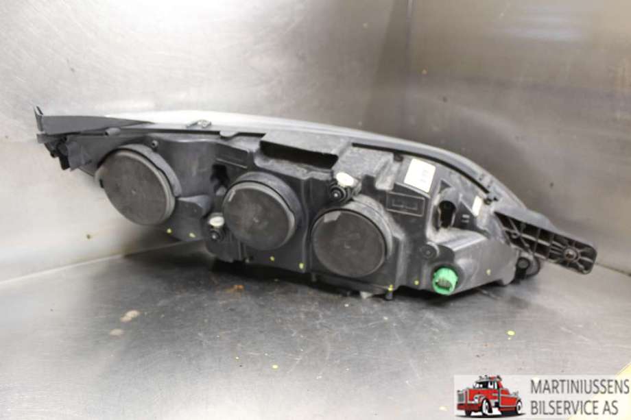 Frontlykt venstre halogen til Peugeot Boxer 2014-->> (Type III, Fase 2)  (PEUGEOT||1375102080)