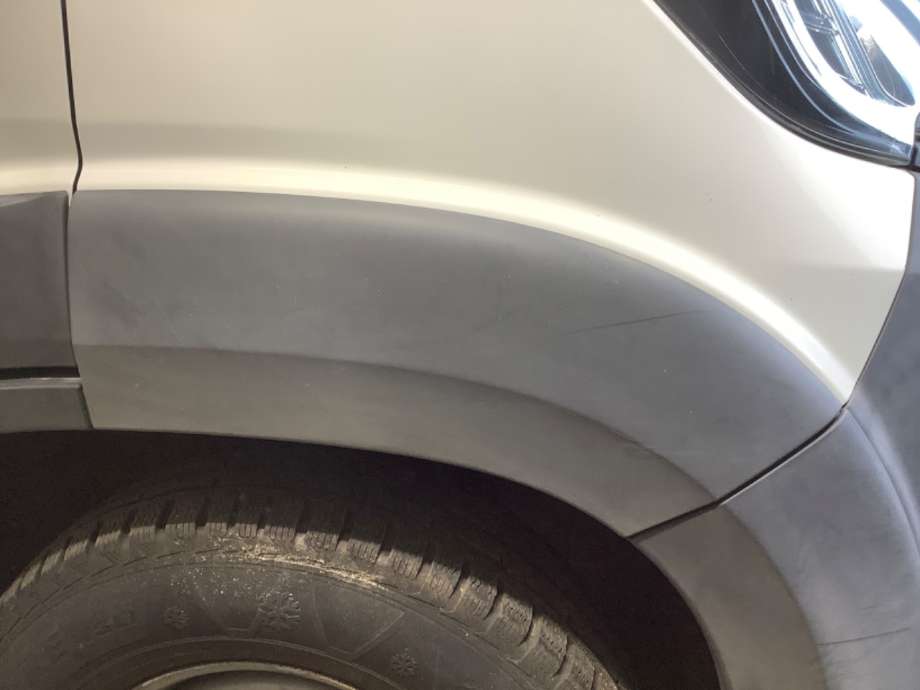 Hjulbuelist venstre foran til Peugeot Boxer, 2014-->> (Type III, Fase 2)  (PEUGEOT|)