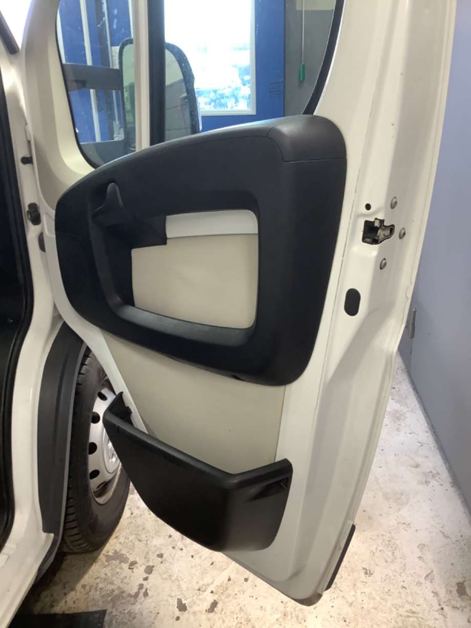 Dørtrekk høyre til Peugeot Boxer, 2014-->> (Type III, Fase 2)  (PEUGEOT|)