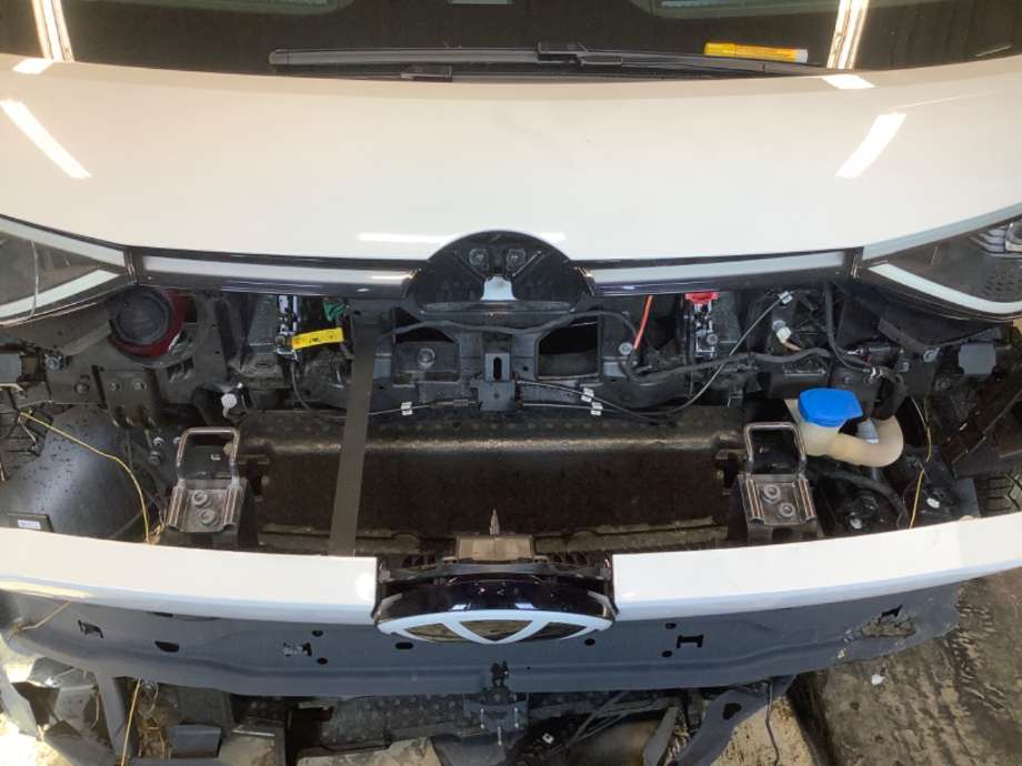 Frontplate øvre til VW ID.BUZZ, 2022-->>  (VW|)