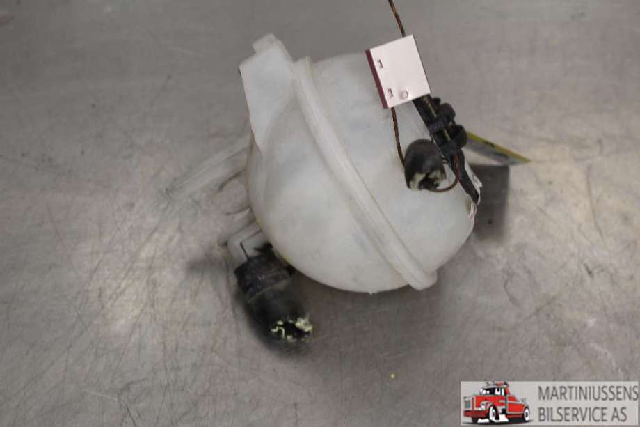 Ekspansjonstank til Audi A3 2016-2020 (Type III, Fase 2)  (AUDI||1S0 121 407)