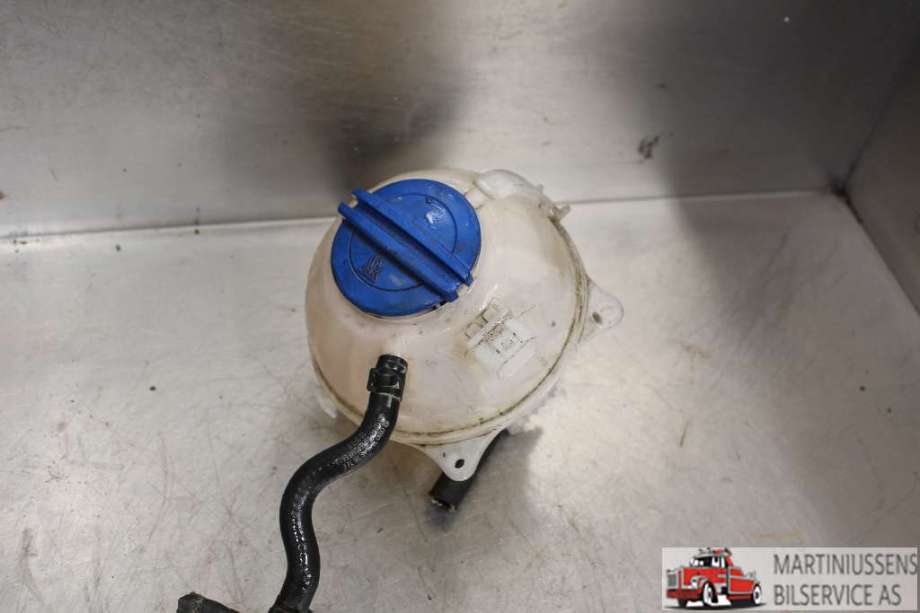 Ekspansjonstank til Audi A1 2010-2014 (Type I, Fase 1)  (AUDI||6Q0 121 407 B)
