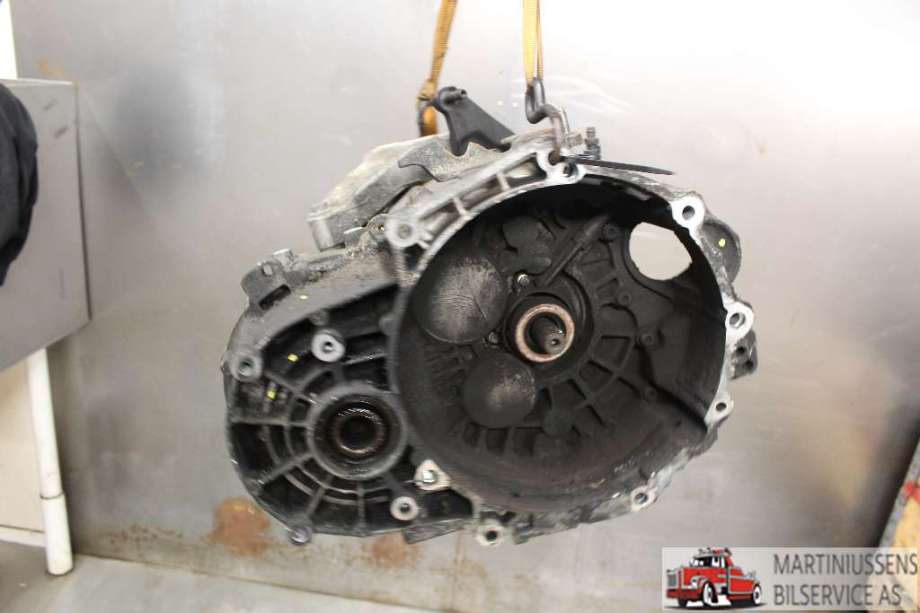 Girkasse manuell 6-trinn til VW Passat 2005-2010 (B6) (B6) (VOLKSWAGEN|02Q 300 011 BT|)
