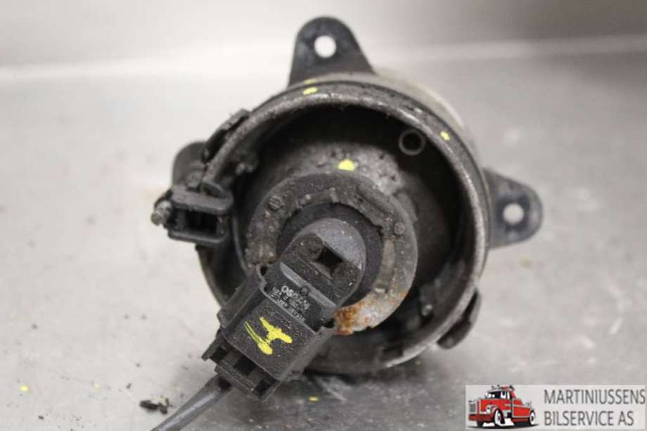 Tåkelykt høyre foran til VW Transporter / Caravelle 2003-2009 (Fase 1) (T5) (T5) (VOLKSWAGEN|7H0 941 700 C|)
