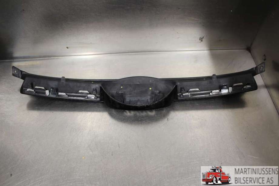 Grill til Ford Focus 2011-2014 (Type III, Fase 1)  (FORD||BM51-8A133-C)