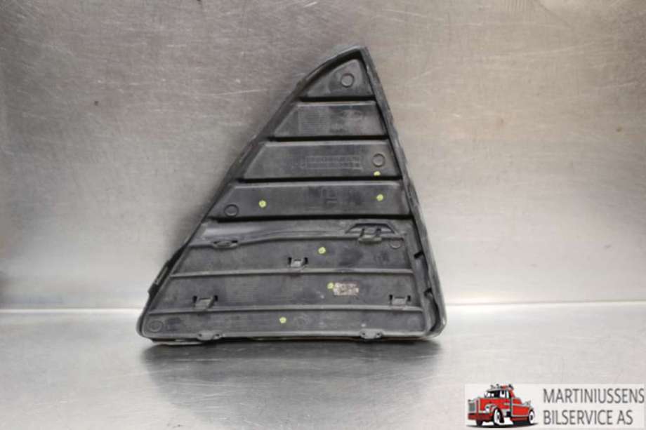 Grill venstre til Ford Focus 2011-2014 (Type III, Fase 1)  (FORD||BM51-17K947-C)