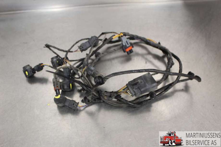 Parkeringssensor foran til Ford Focus 2011-2014 (Type III, Fase 1) (FORD||CJ5T-15K859-AAW)