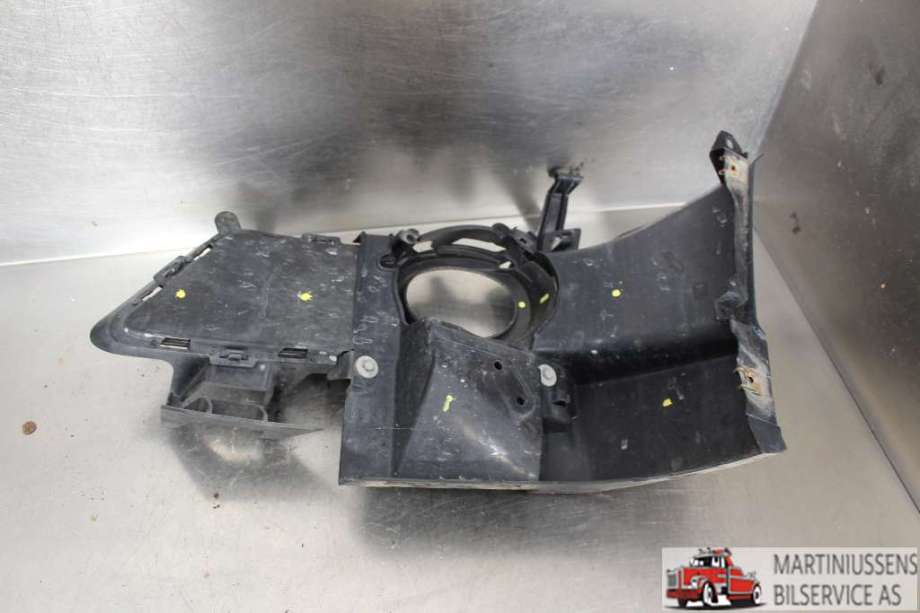 Grill høyre til BMW 3-Serie 2012-2018 (F30/F31/F34) (F30/F31/F34) (BMW|51 11 8 062 632|)