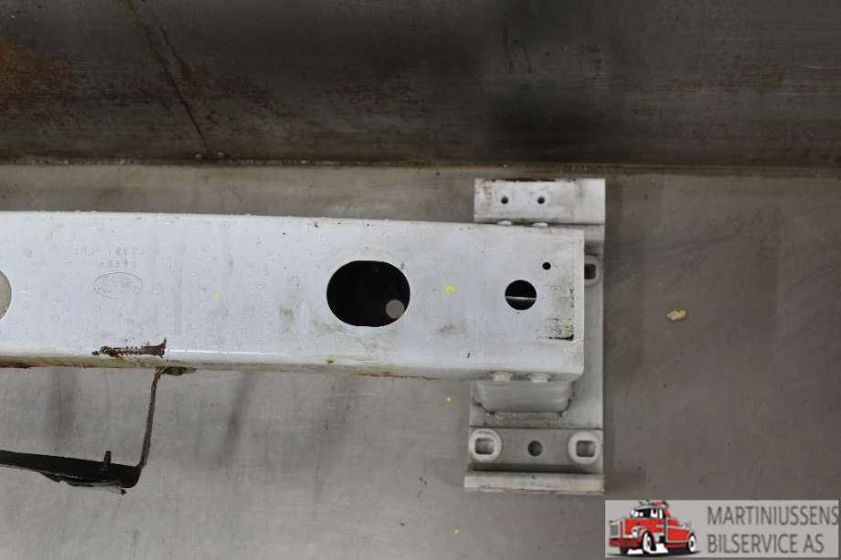 Støtfangerforsterkning foran til Land Rover Range Rover Sport 2013-->>  (LAND-ROVER|LR034394|)