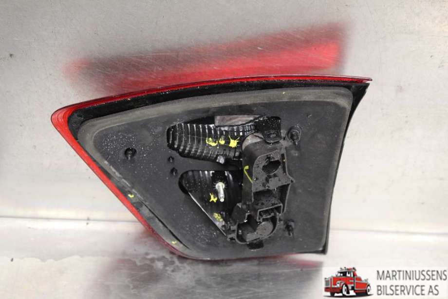 Baklykt venstre indre til Ford C-Max 2010-2015 (Type II, Fase 1)  (FORD||89502669)