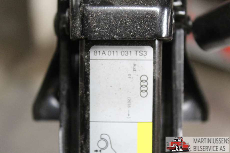 Jekk original til Audi Q2 2016-->>  (AUDI||81A 011 031 TS3)