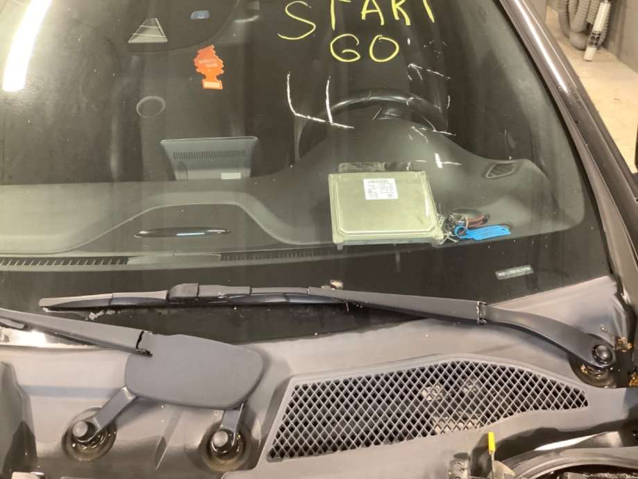 Viskerarmer frontrute til Mercedes CLA, 2013-2019 (C117) (C117) (MERCEDES|)