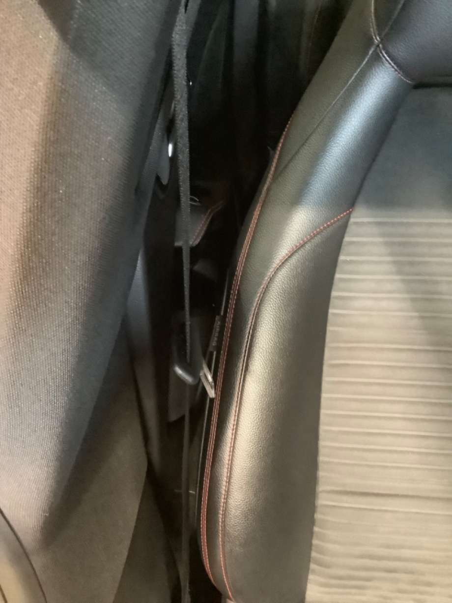 Sikkerhetsbelte foran høyre til Mercedes CLA, 2013-2019 (C117) (C117) (MERCEDES|)