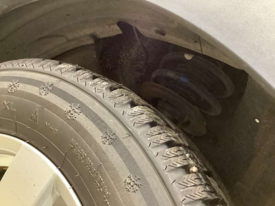 Skjerm locari venstre foran til Kia Sportage, 2010-2016 (Type III)  (KIA|)