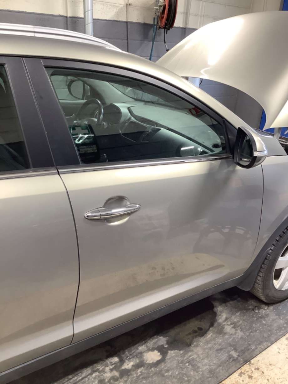 Dør høyre foran til Kia Sportage, 2010-2016 (Type III)  (KIA|)