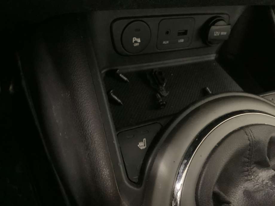 Bryter setevarme til Kia Sportage, 2010-2016 (Type III)  (KIA|)