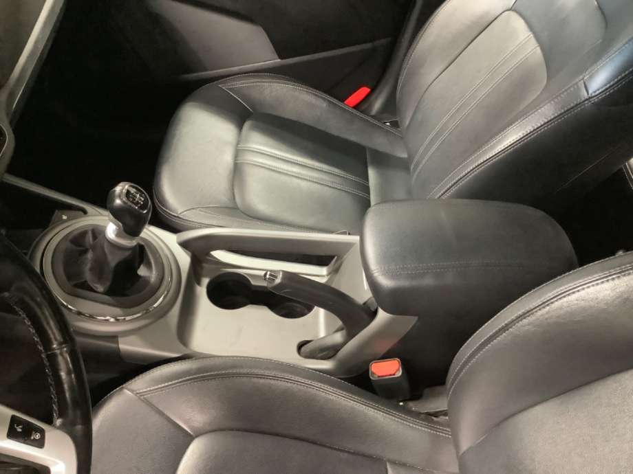 Sete armlene lokk til Kia Sportage, 2010-2016 (Type III)  (KIA|)