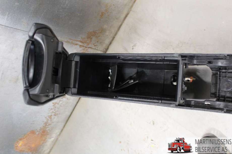 Sete armlene lokk til Toyota Avensis 2009-2015 (Type III, Fase 1)  (TOYOTA|)