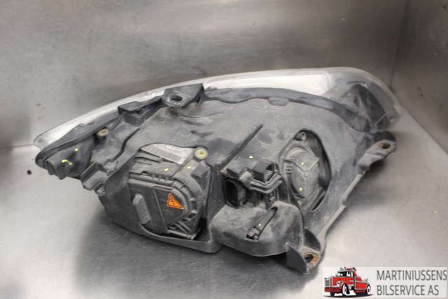 Frontlykt venstre halogen til Audi Q7 2006-2010 (Type I, Fase 1)  (AUDI||4L0 941 003 B)