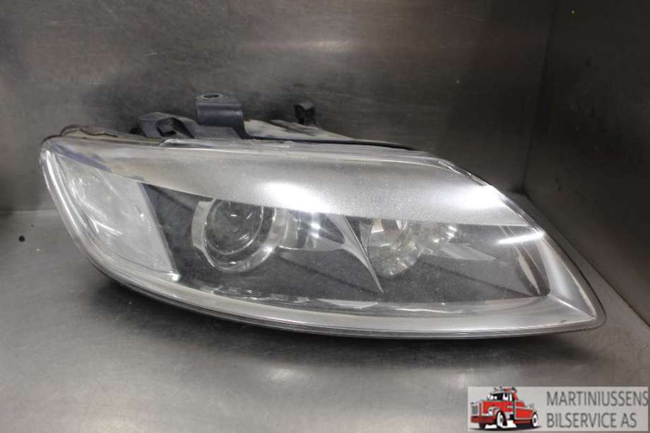 Frontlykt høyre halogen til Audi Q7 2006-2010 (Type I, Fase 1)  (AUDI||4L0 941 004 B)