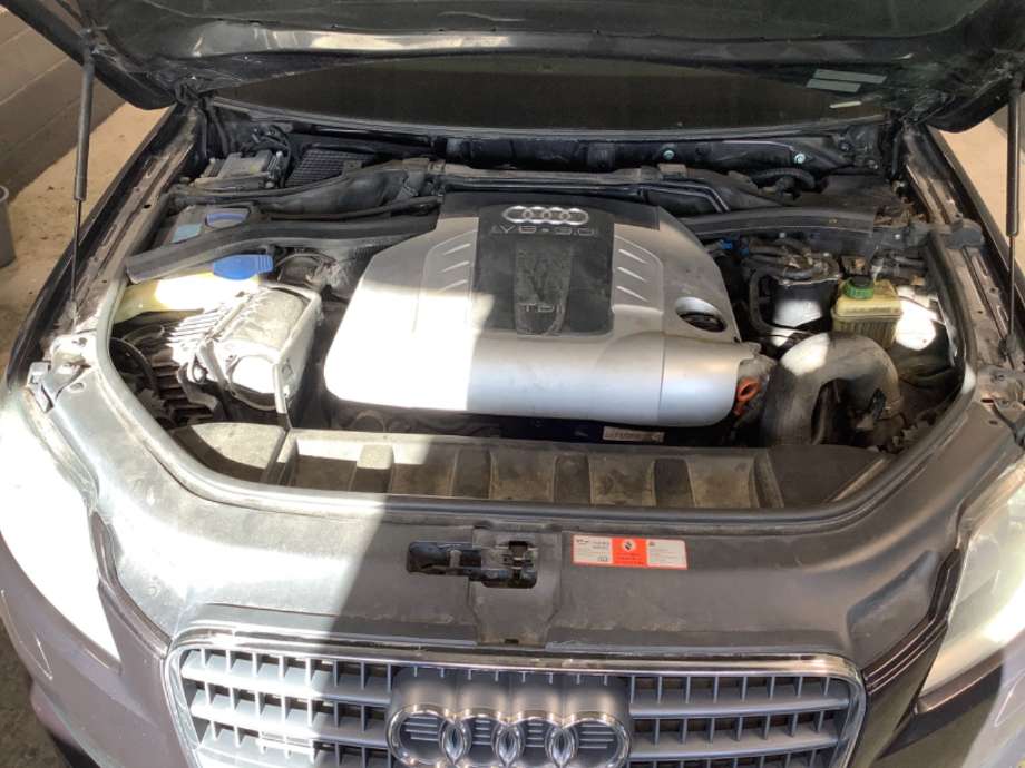 Frontplate til Audi Q7, 2006-2010 (Type I, Fase 1)  (AUDI|4L0 805 594 A)