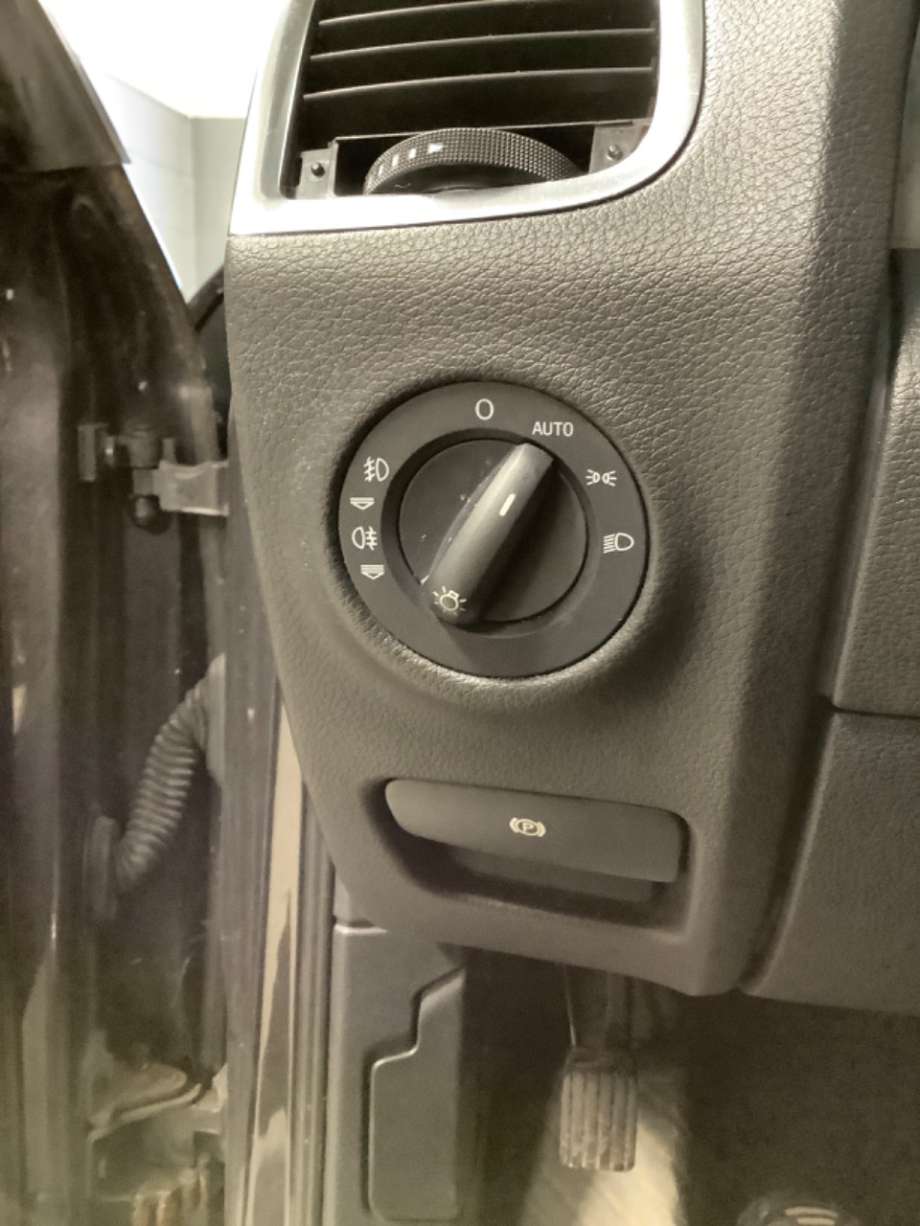 Bryter lys til Audi Q7, 2006-2010 (Type I, Fase 1)  (AUDI|)