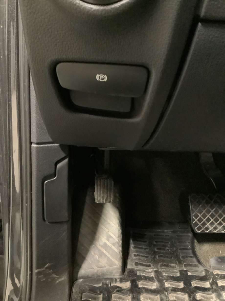 Bryter elektrisk håndbrekk/parkbrems til Audi Q7, 2006-2010 (Type I, Fase 1)  (AUDI|)