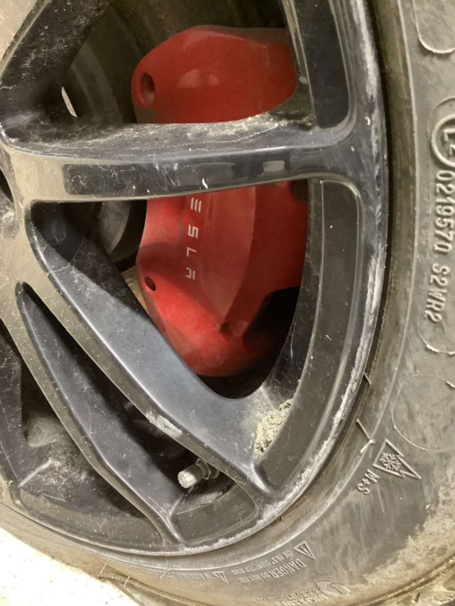 Bremsecaliper venstre bak til Tesla Model Y 2021-2024 (Type I)  (TESLA|)