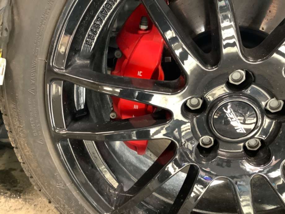 Bremsecaliper høyre foran til Tesla Model Y, 2021-2024 (Type I)  (TESLA|)