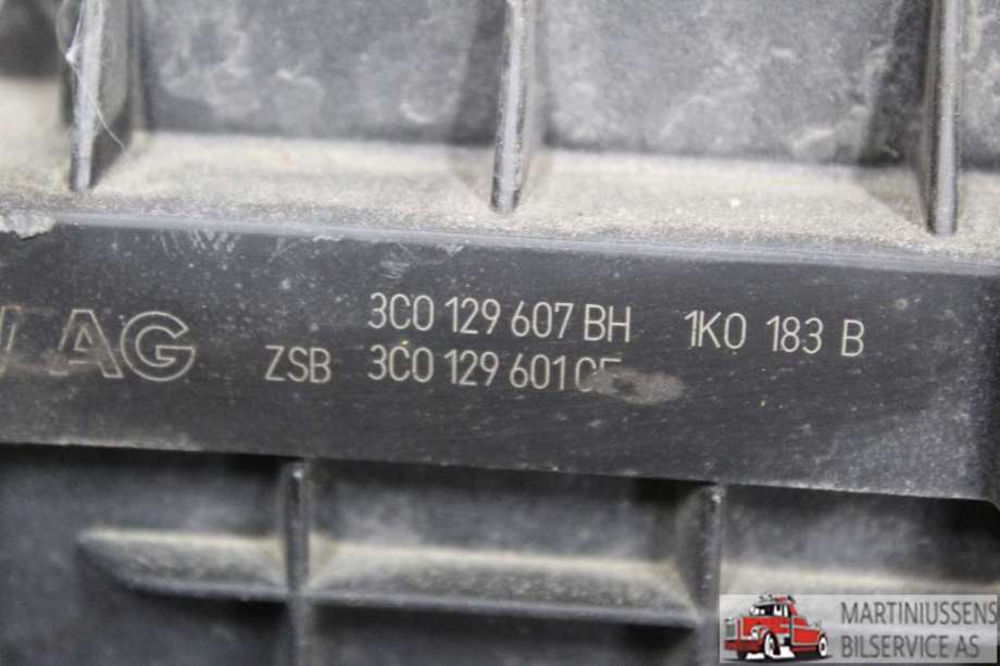 Luftfilterboks til VW Caddy 2010-2015 (Type III, Fase 2)  (VOLKSWAGEN||3C0 129 607 BH)