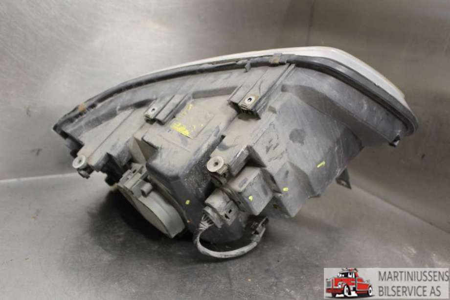 Frontlykt venstre halogen til VW Transporter / Caravelle 2003-2009 (Fase 1) (T5) (T5) (7H1 941 015N||7H1 941 015 N)
