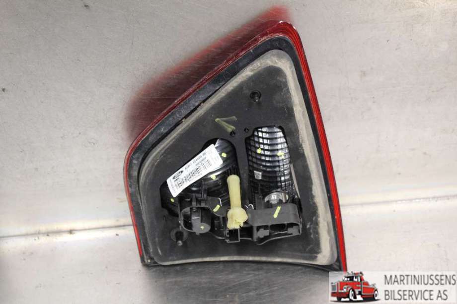 Baklykt venstre indre til Ford C-Max 2010-2015 (Type II, Fase 1)  (FORD||89502669)