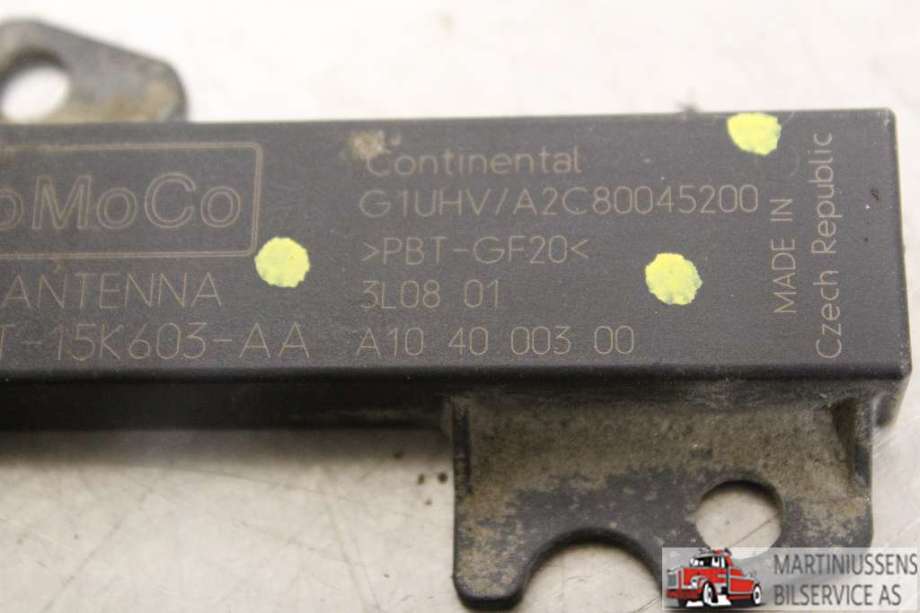 Antenne forsterker til Ford C-Max 2010-2015 (Type II, Fase 1)  (FORD||A104000300)