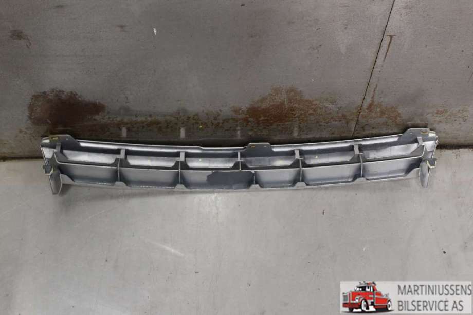 Grill til Toyota Hiace 1996-2001 (Fase 1) (TOYOTA||53111-26100)