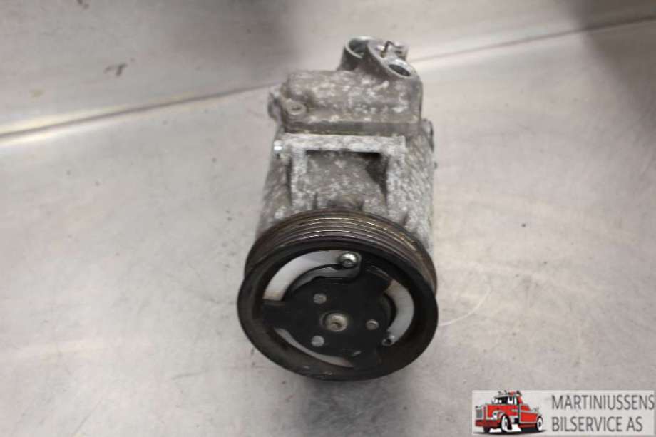 Aircondition kompressor til Škoda Octavia 2009-2013 (Type II, Fase 2)  (SKODA||5N0 820 803 A)
