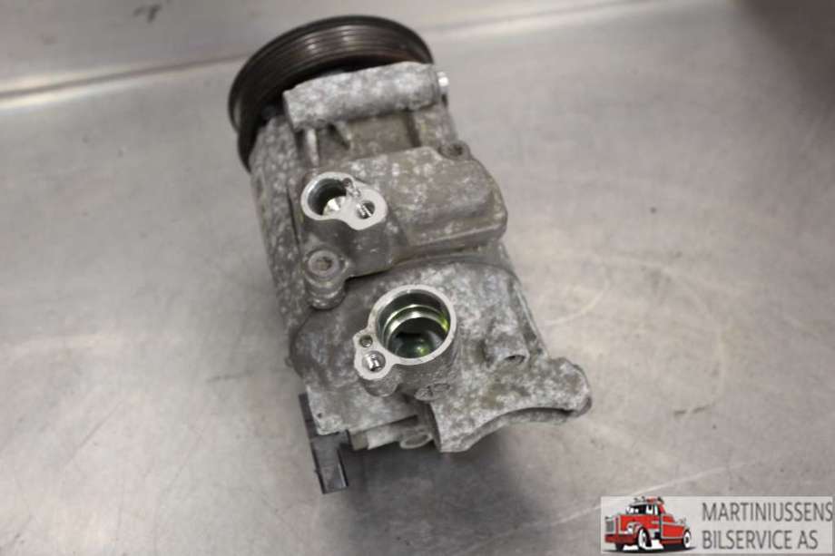 Aircondition kompressor til Škoda Octavia 2009-2013 (Type II, Fase 2)  (SKODA||5N0 820 803 A)