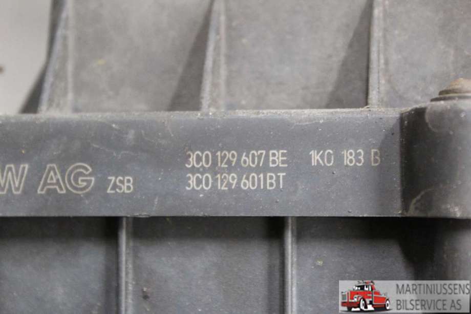 Luftfilterboks til Škoda Octavia 2009-2013 (Type II, Fase 2)  (SKODA||3C0 129 607 BE)