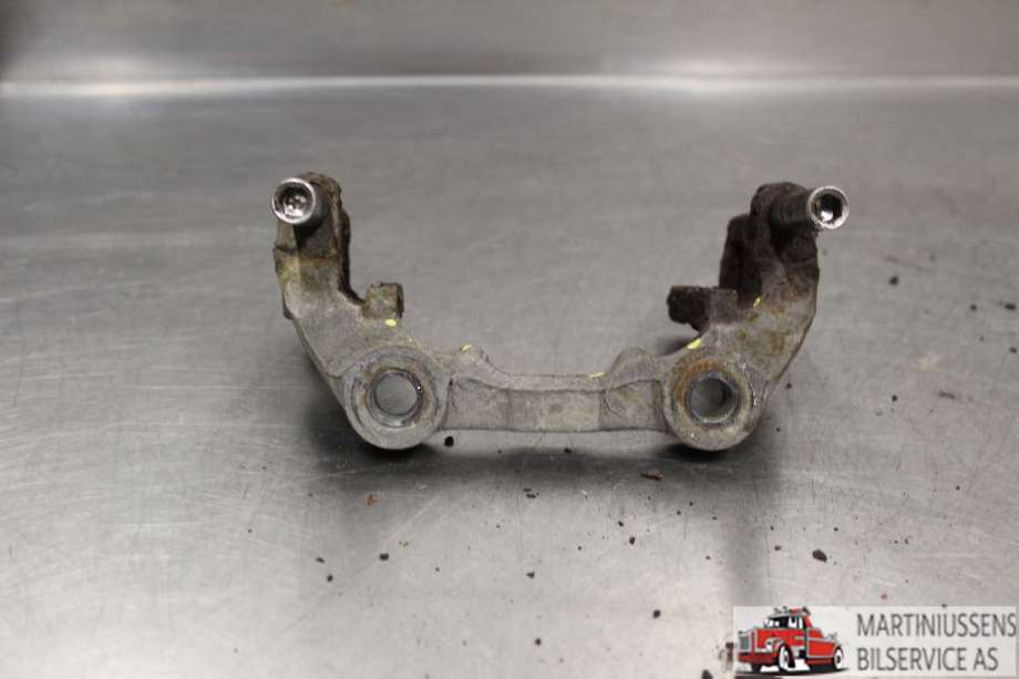 Bremsecaliper brakett til Mercedes C-Klasse 2007-2011 (Fase 1) (W204) (W204) (MERCEDES|)