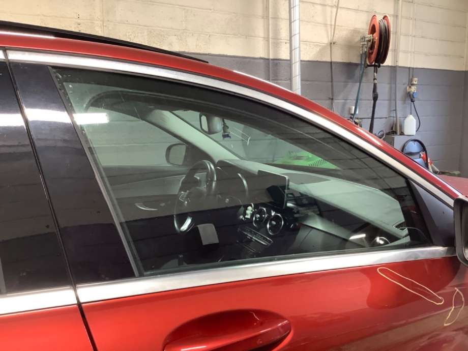Siderute høyre foran til Mercedes C-Klasse, 2014-2018 (Fase 1) (W205) (W205) (MERCEDES|)