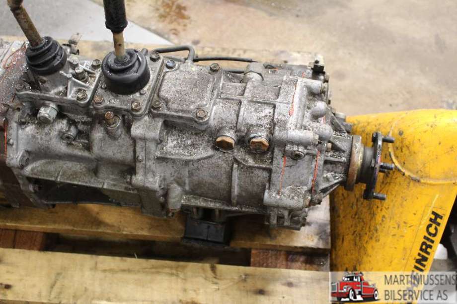 Girkasse 4WD fordelingskasse til Toyota Hilux 2002-2005  (TOYOTA|)