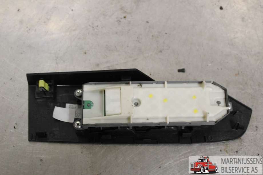 Bryter ruteheis til Toyota Auris 2015-2019 (Type II, Fase 2)  (TOYOTA||515220)