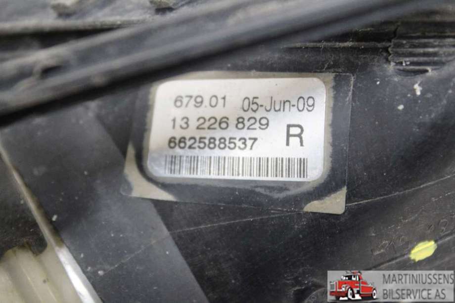 Tåkelykt høyre foran til Opel Insignia A 2009-2014  (OPEL||13 226 829)