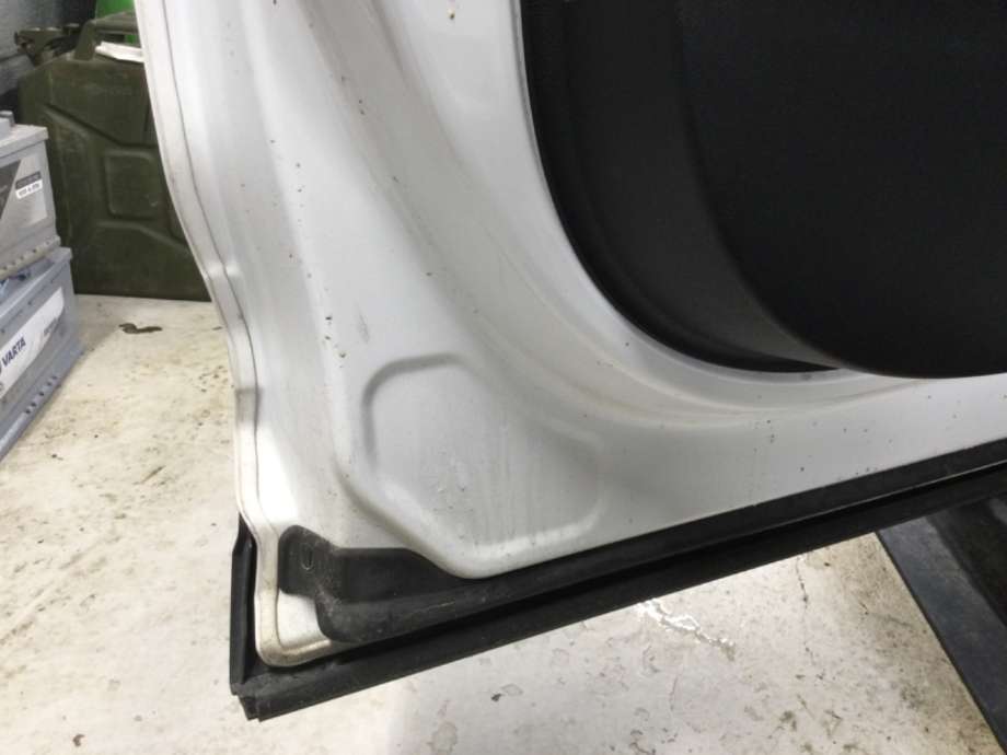 Dør venstre foran til Opel Mokka E 2020-->> (Type II)  (OPEL|)