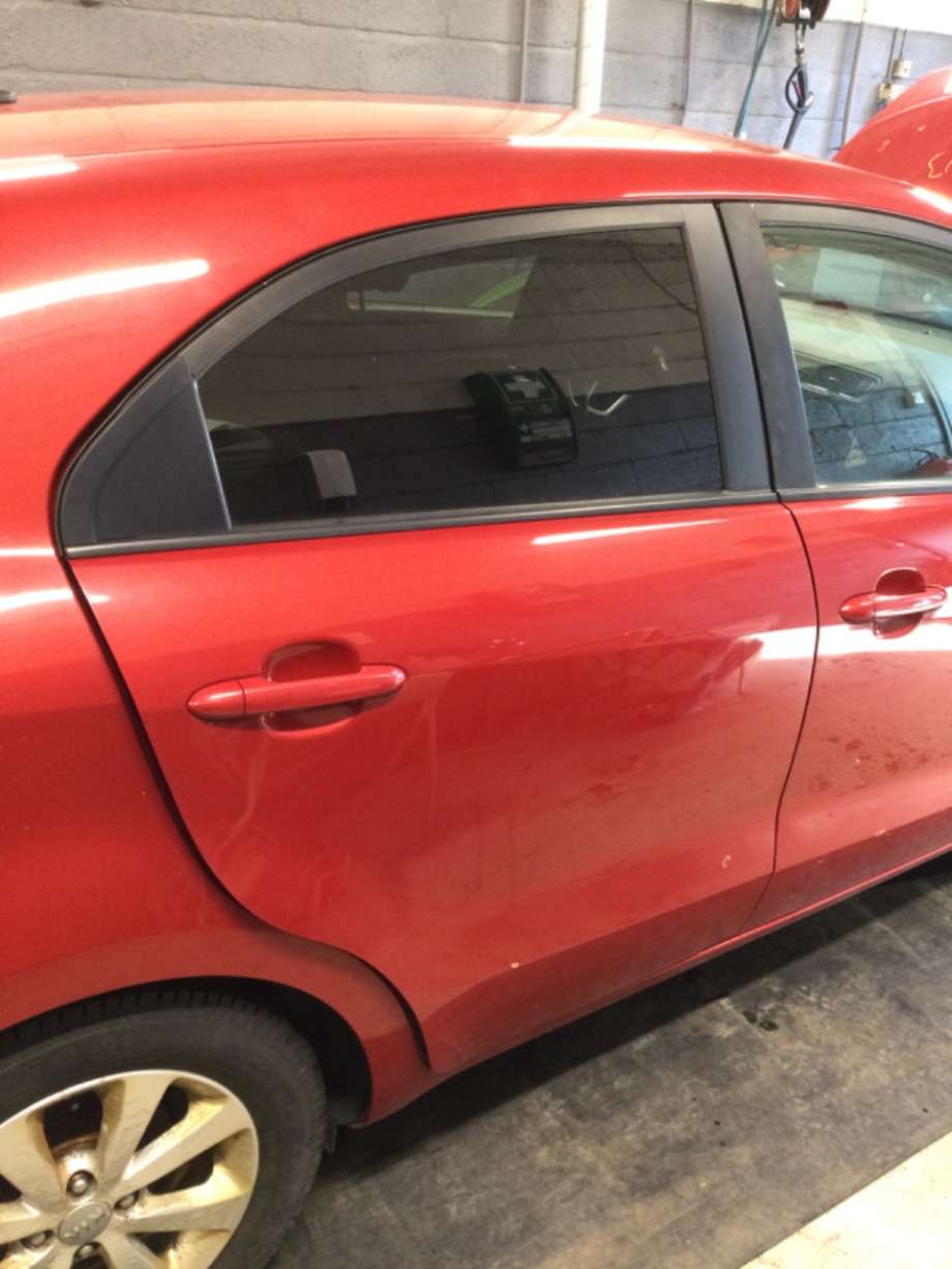 Dør høyre bak til Kia Rio, 2011-2017 Type III  (KIA|)
