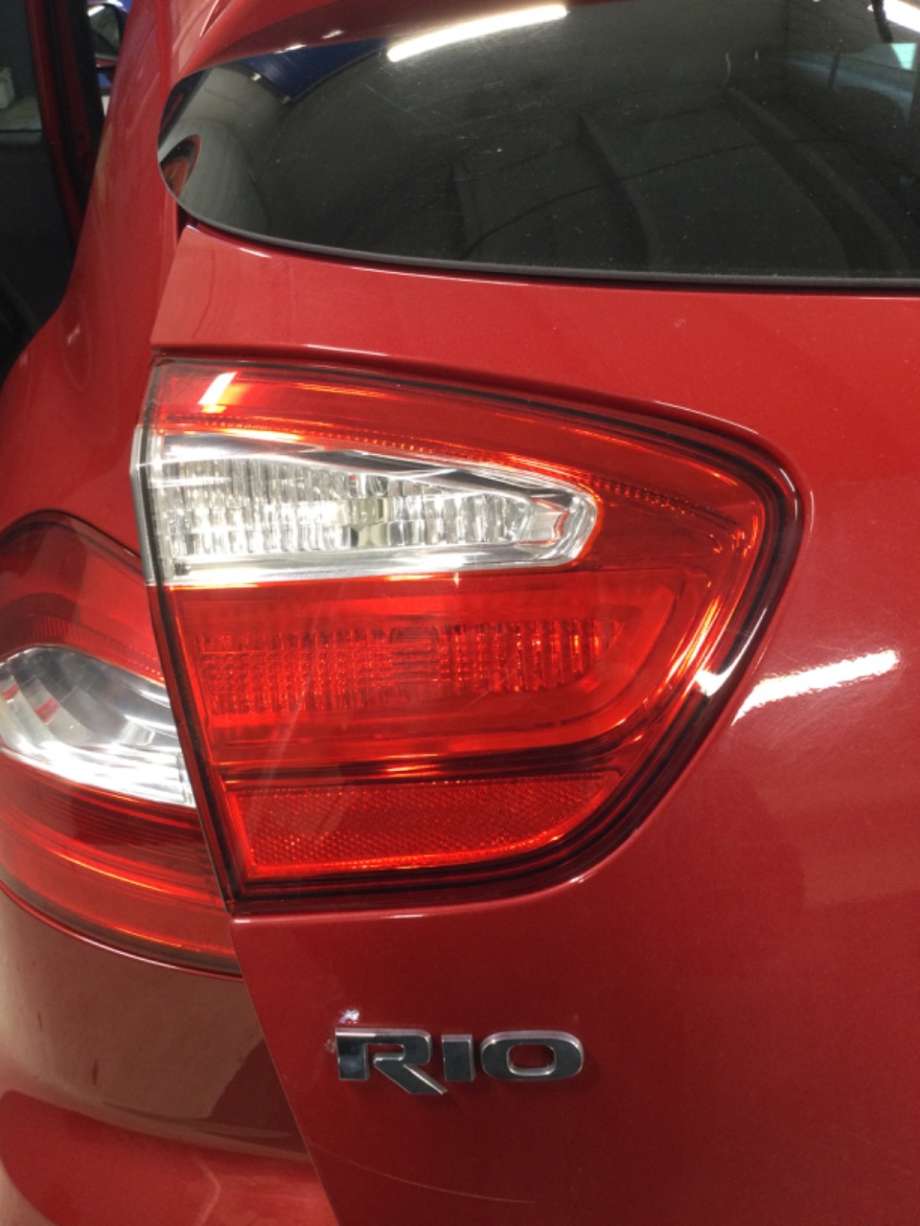 Baklykt venstre indre til Kia Rio, 2011-2017 Type III  (KIA|)
