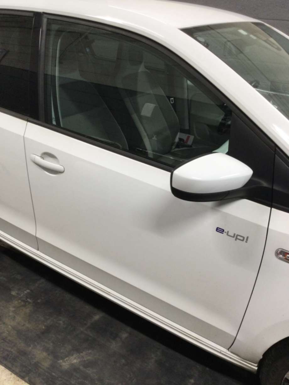 Dør høyre foran til VW E-Up 2013-2019  (VOLKSWAGEN|)