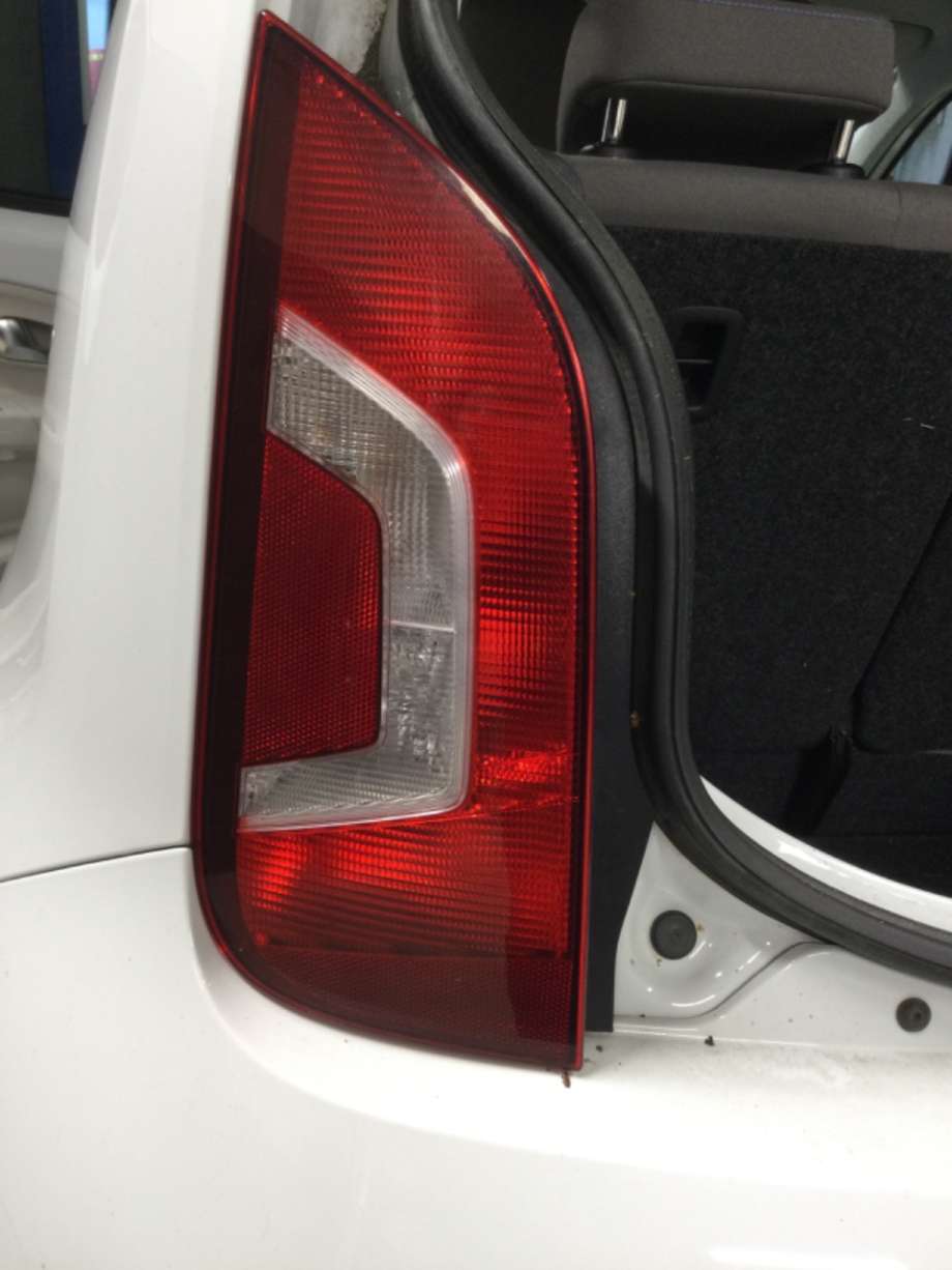 Baklykt venstre til VW E-Up, 2013-2019  (VOLKSWAGEN|)